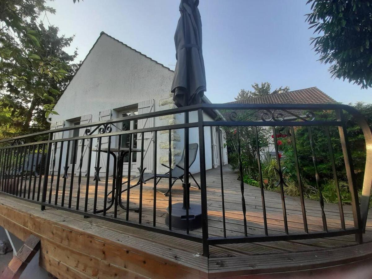 Maison Confort Et Repos Crecy-la-Chapelle Eksteriør billede